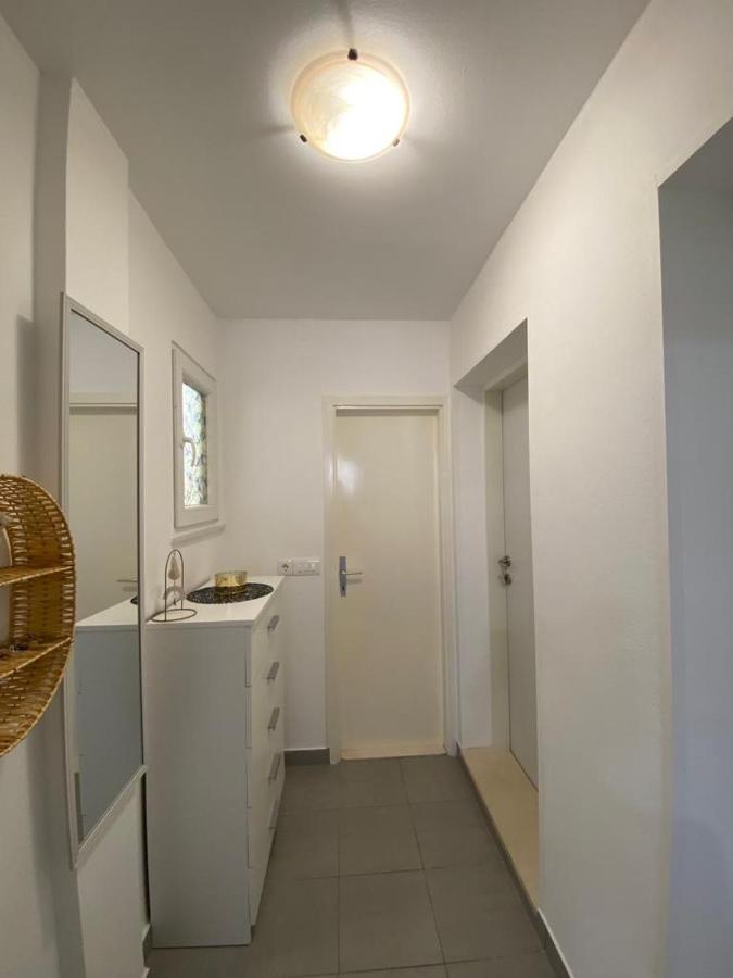 Ana Apartment Split Exterior photo