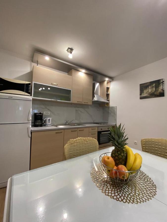 Ana Apartment Split Exterior photo